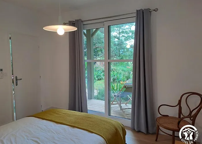 De L'atelier In بيت للعطل